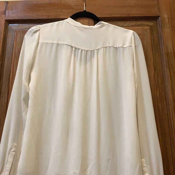 Loft XS pleat front top - Picture 4 of 4